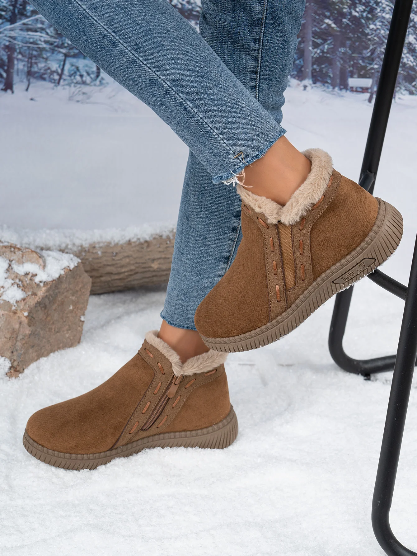 Damen-Winterstiefel Braun Damen-Knöchelstiefel mit seitlichem Reißverschluss, warm gefüttert mit Fleece, rutschfeste flache Schneestiefel für den täglichen Outdoor-Gebrauch. – Detail 13