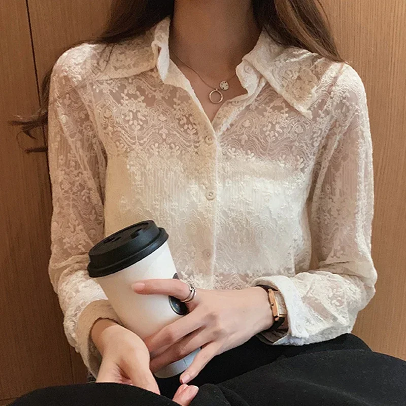 Women Plus Size Spring Korean Chic Lace Floral Embroidery White T-shirts Bottoming Long Sleeve Shirt New Fashion Hollow Top 