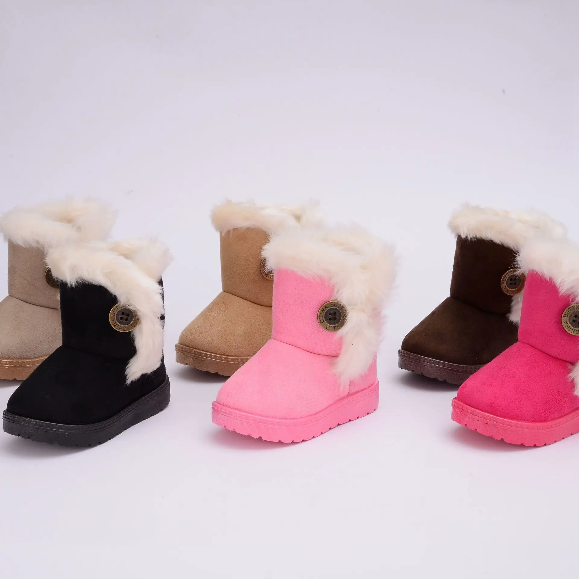 Baby Plus scarpe in velluto Chirldren stivali corti caldi invernali moda per bambini scarpe basse Casual 2023 comodi stivali da neve addensati