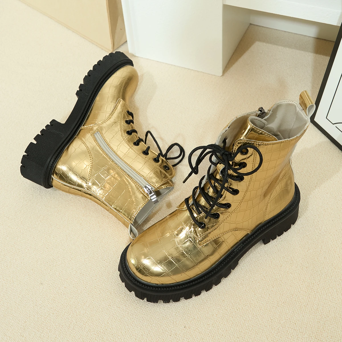 British style autumn women's thick-soled shoes fashionable lace-up round-toe ankle boots women's thick heel women's short boots