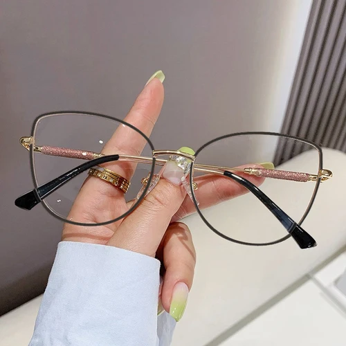 Imagen 1 del producto Nuevo diseño de marca de moda, gafas de lectura fotocromáticas con prescripción de ojo de gato para mujer, montura de luz azul, gafas transparentes para hipermetropía