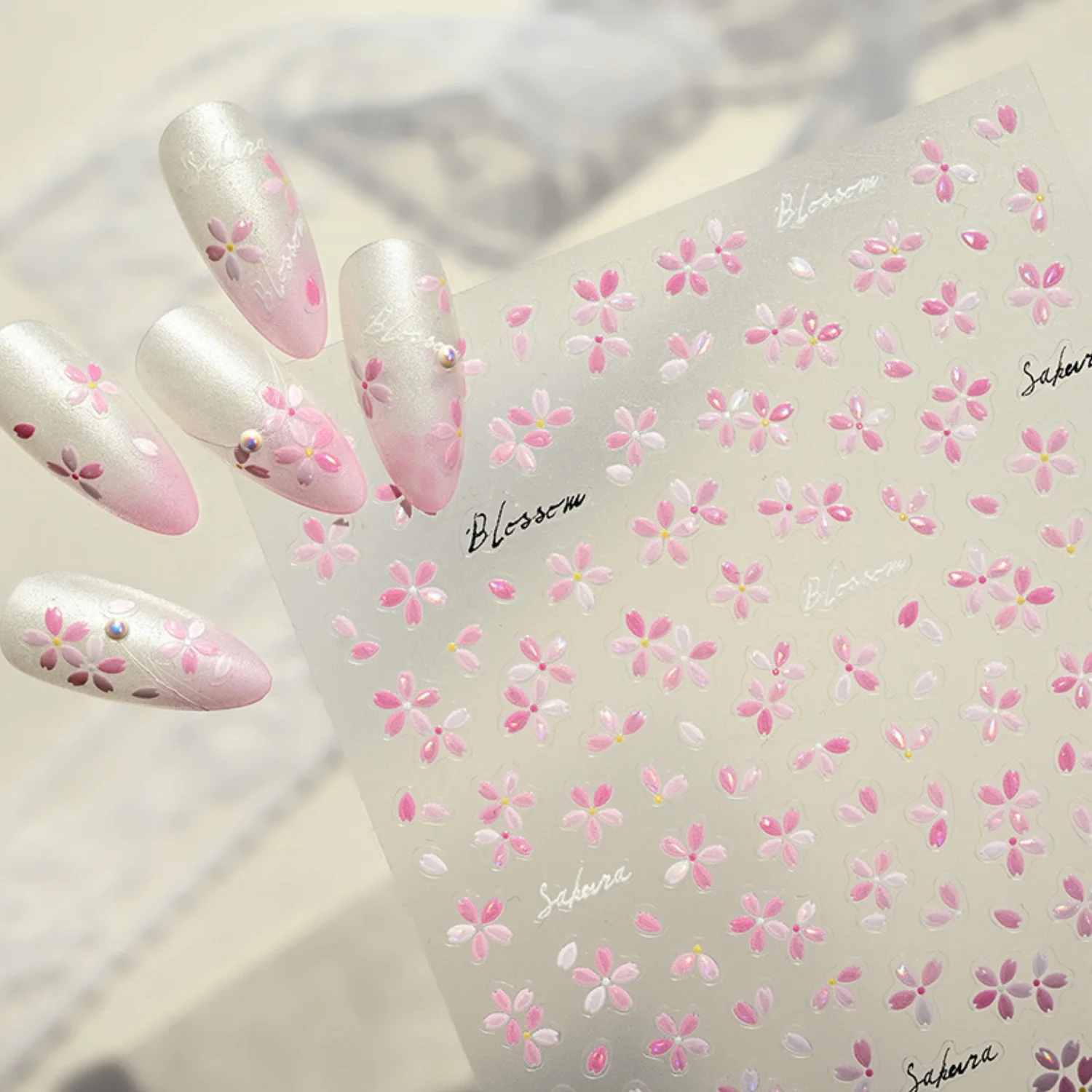 Sanfte Sakura Nagelkunst-Aufkleber 5D Kirschblüten-Blütenblätter Frühlings-Farbverlauf Selbstklebende Abziehbilder Maniküre für Acrylnägel