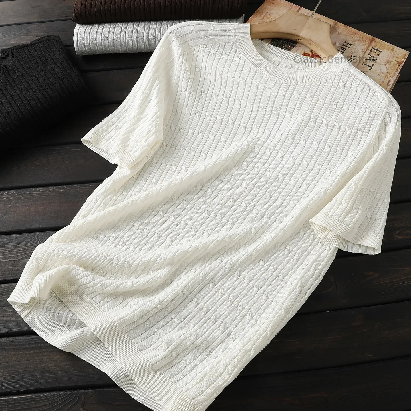 

Comfortable Italian Luxury Men's Spring and Summer Soft and Breathable Knitted Short Sleeve T-Shirt