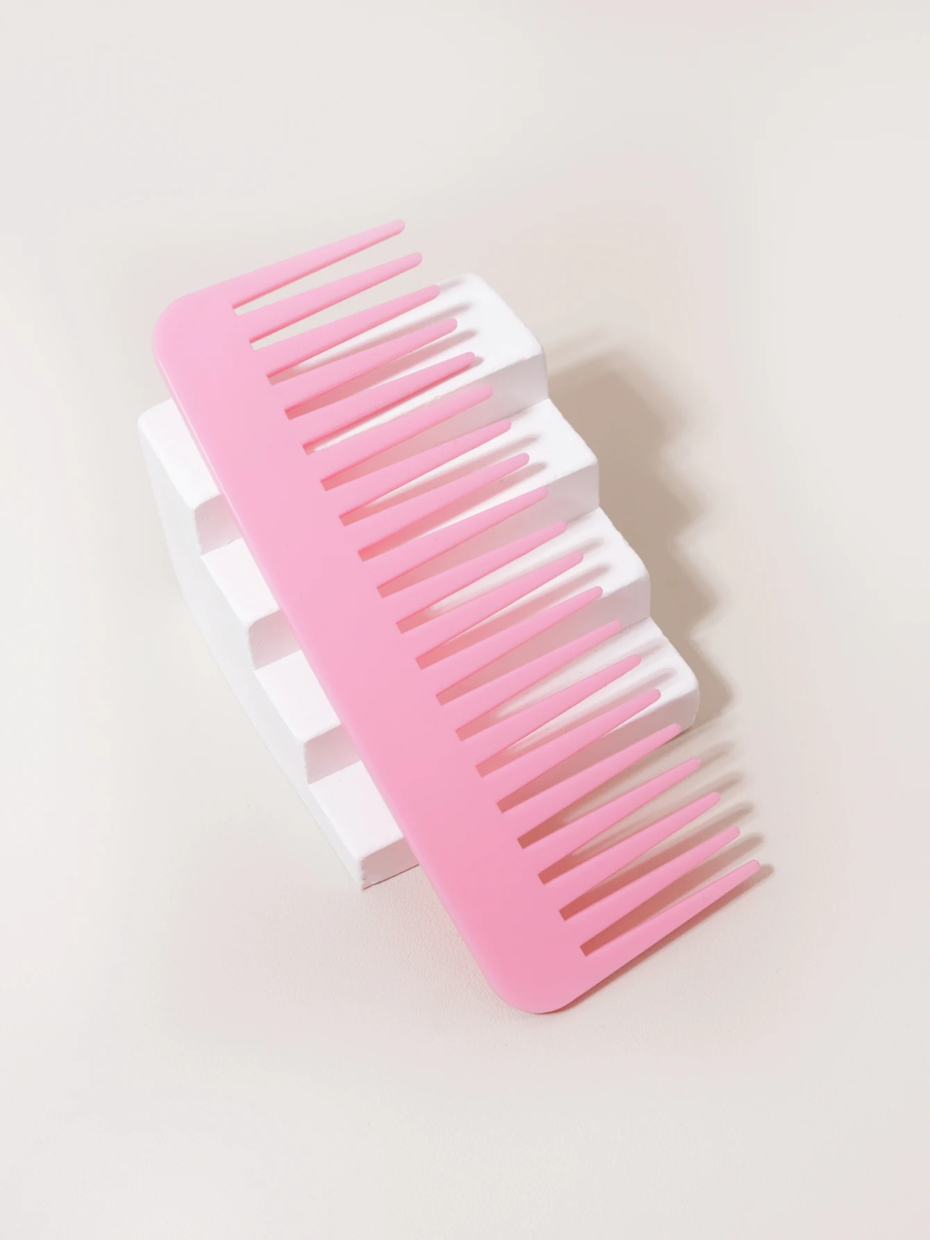 Solid color premium wide tooth comb, 1pc suitable for dry and wet hair, thick long hair comb,Special for real hair wigs