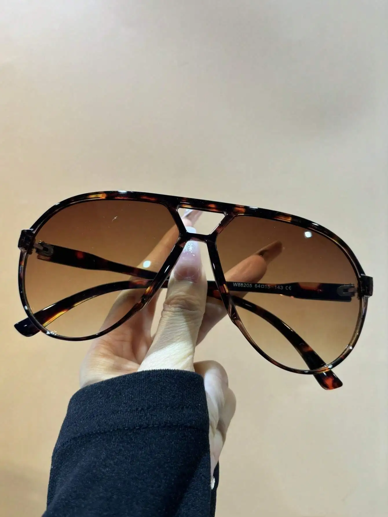 

Double-Bridge Big Frame Fashion Sunglasses For Women Square Style Eyewear Beach Vacation Outdoor Travel