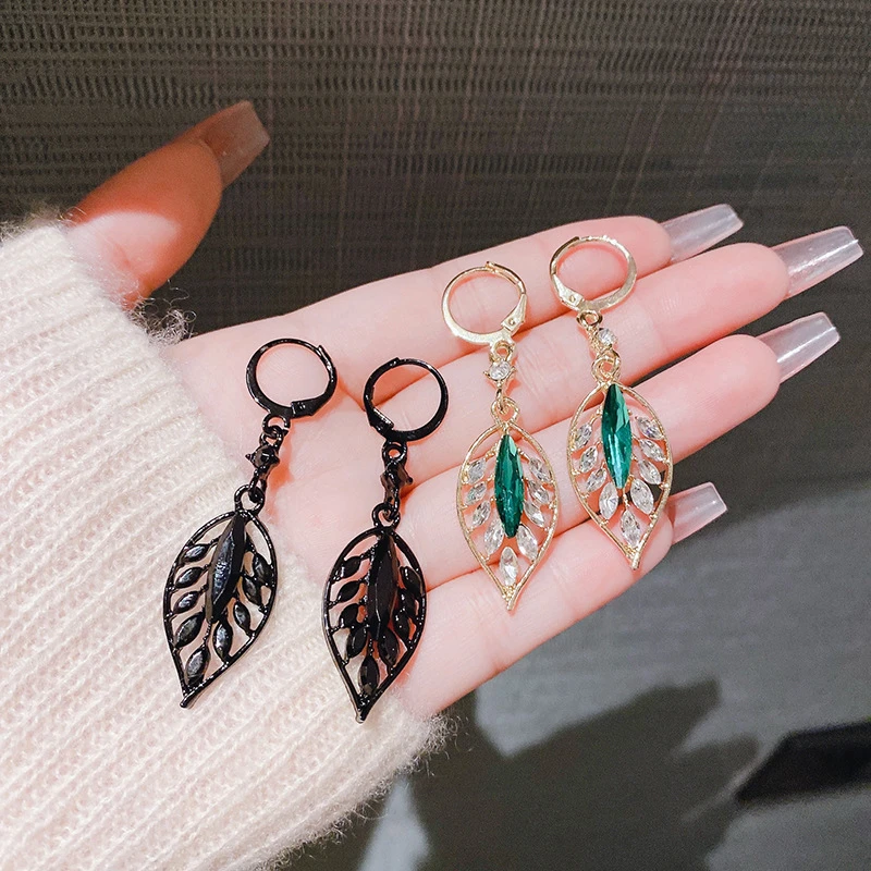 925 Silver Needle Korean Fashion Green Zircon Leaf Drop Earrings For Women Jewelry 2025 Trending New Luxury Women's Earrings