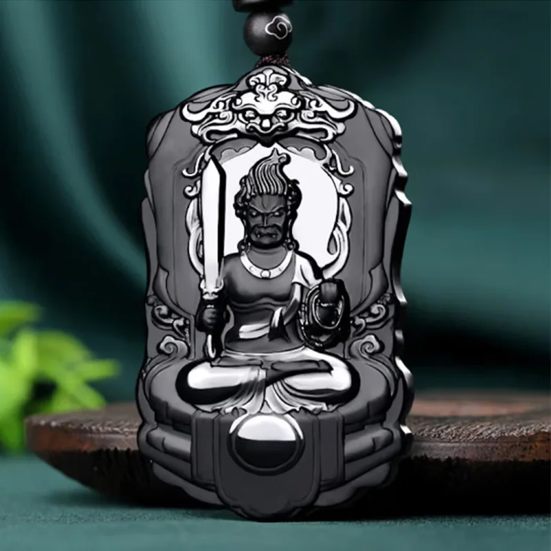 

Hetian Jade Ink Jade Patron Saint Natal Будда Нефритовый кулон Амулет Двусторонняя гравировка