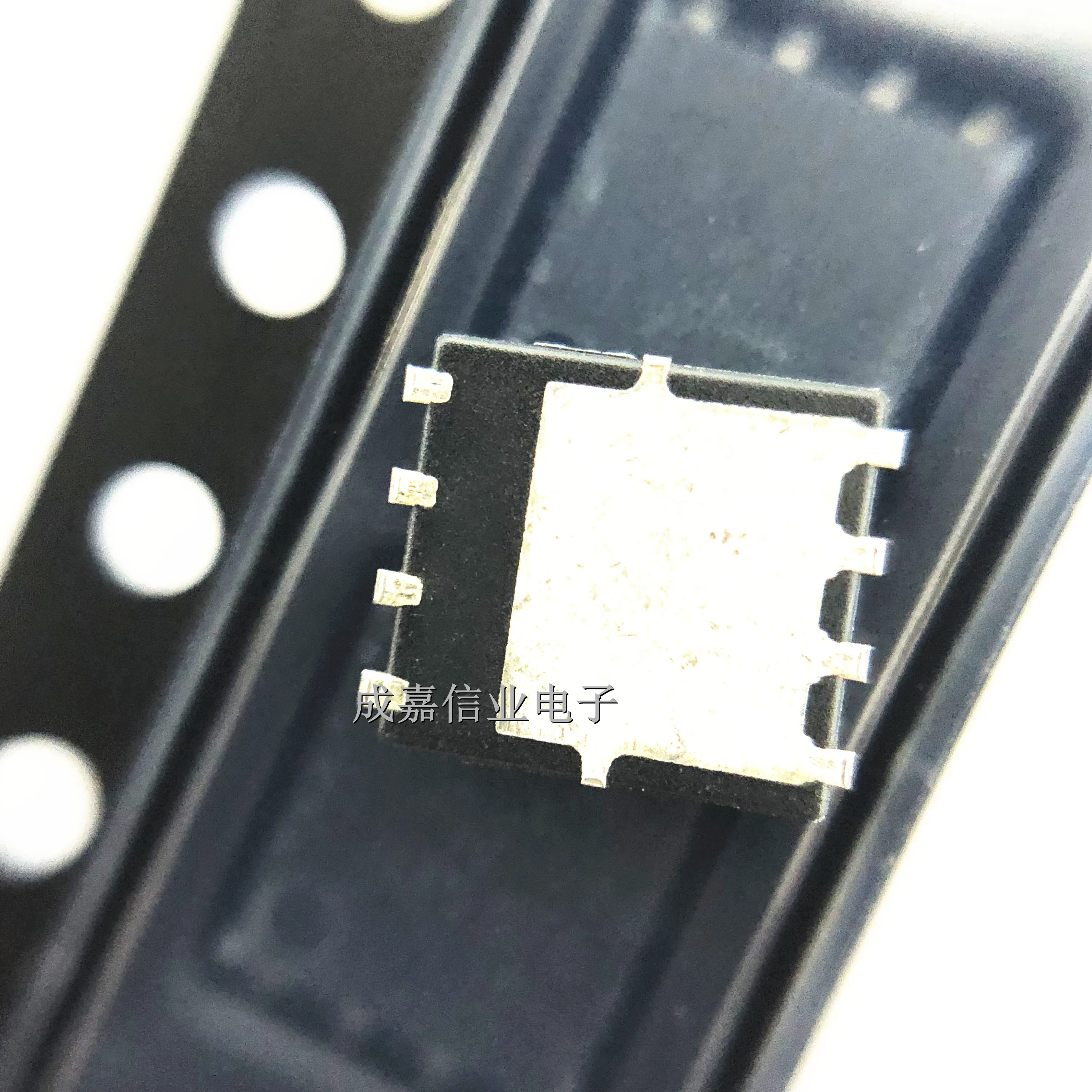 10 teile/los aon6358 DFN-8(5x6) Markierung; 6358 n-Kanal-Felde ffekt transistor (Mosfet) 85a 30V Betriebs temperatur;-55 ℃ ~ 150 ℃