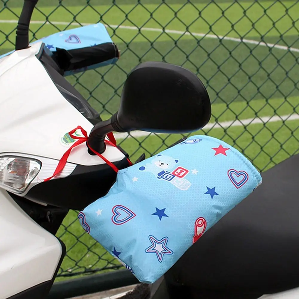 Capa de pelúcia para guidão de bicicleta elétrica, à prova d'água, à prova de vento, mangas macias e confortáveis