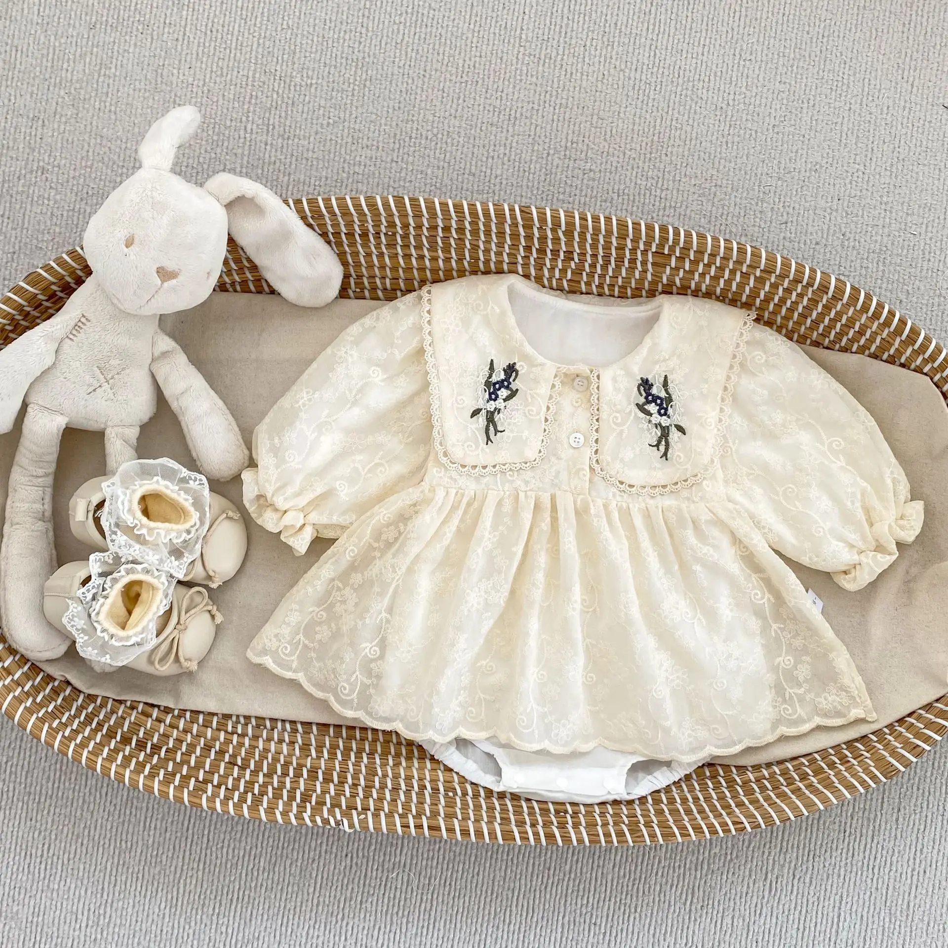 Fall Baby Girls Lace Romper Dress Embroidered Collar Baby Bodysuits And One-pieces Birthday Princess Dress Newborn Baby Clothes