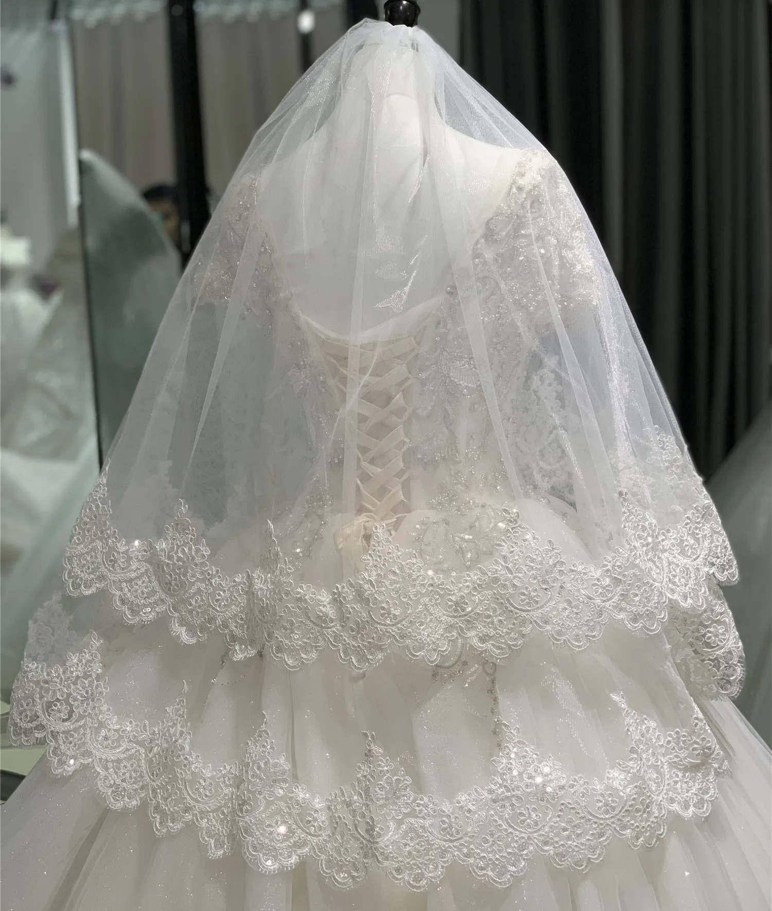 Wedding veil white two-layer sequin lace wedding veil European and American bridal headwear