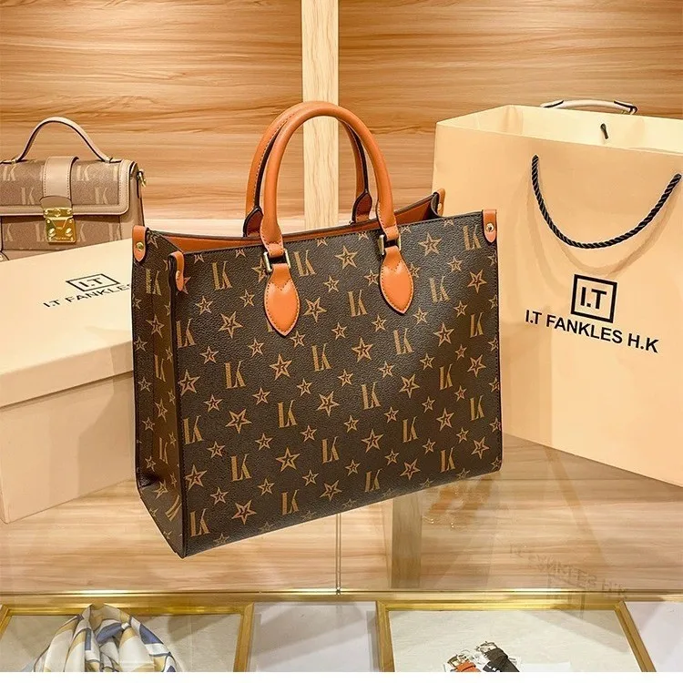 

Stylish Casual Diaper Bags For Women Simple Trendy Crossbody Bag Large Capacity Leather Fashionable Tote