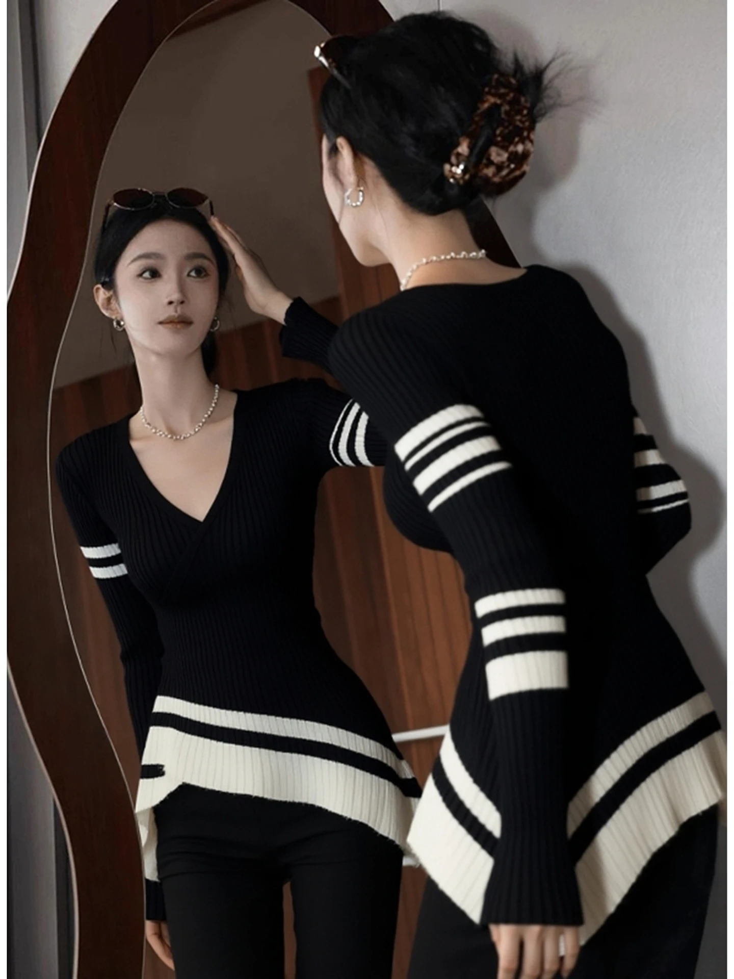 

Корейский трикотаж Sle V-Ne Color Blo в полоску, облегающий длинный топ Sve Bla, модный универсальный женский модный топ