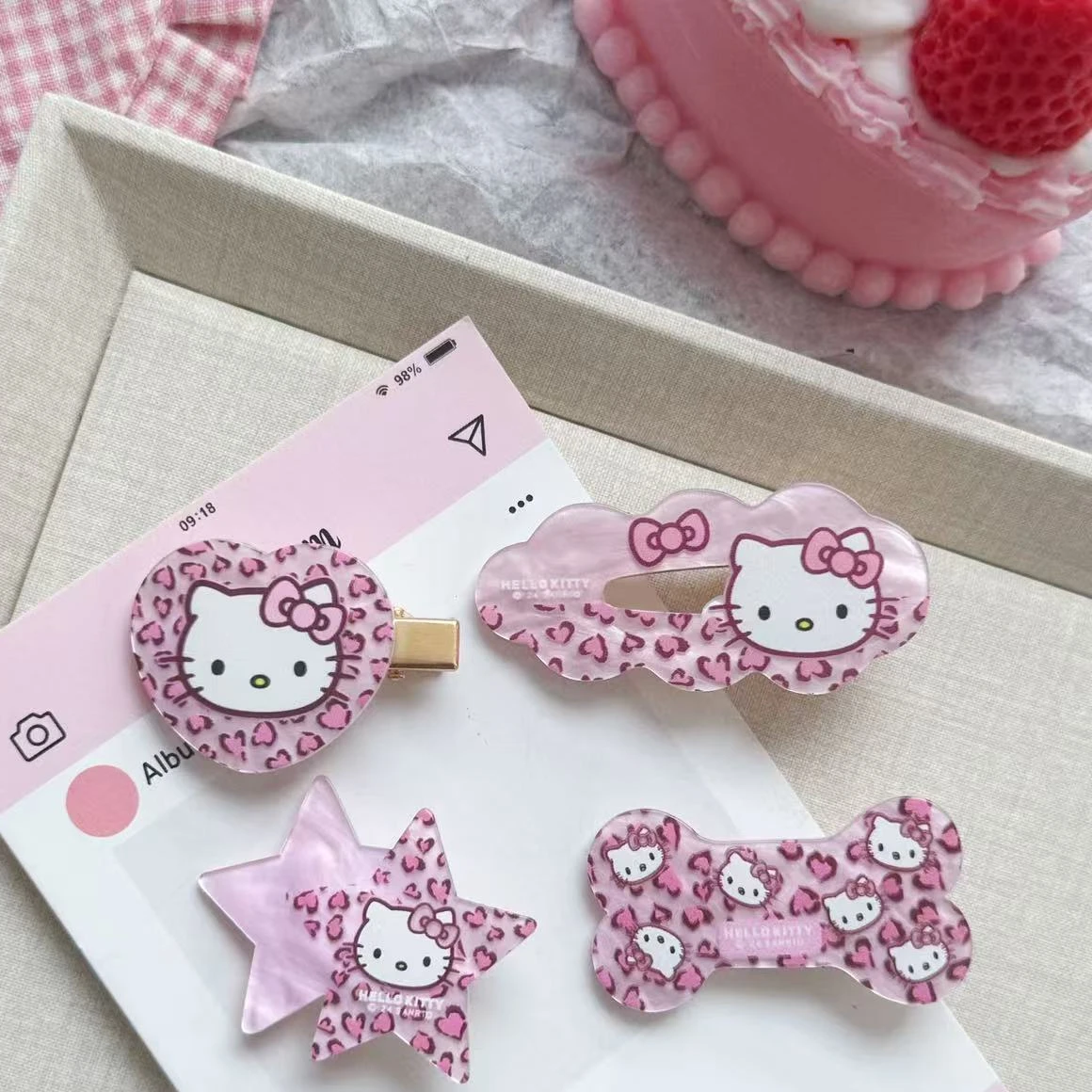

Sanrio pink leopard print Kitty hair clip all-match heart five-pointed star bone duckbill clip cute cartoon hair accessories