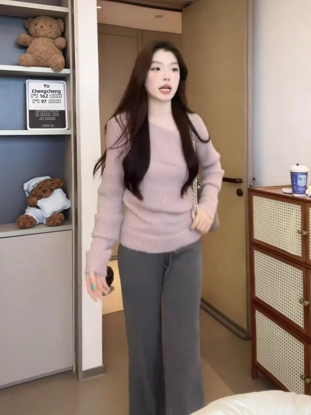 سترة نسائية محبوكة بقصة ضيقة مخططة على الكتف سترة فريدة من نوعها حلوة وحارة الراقية ملمس الخريف الربيع غير النظامية تريكو #1