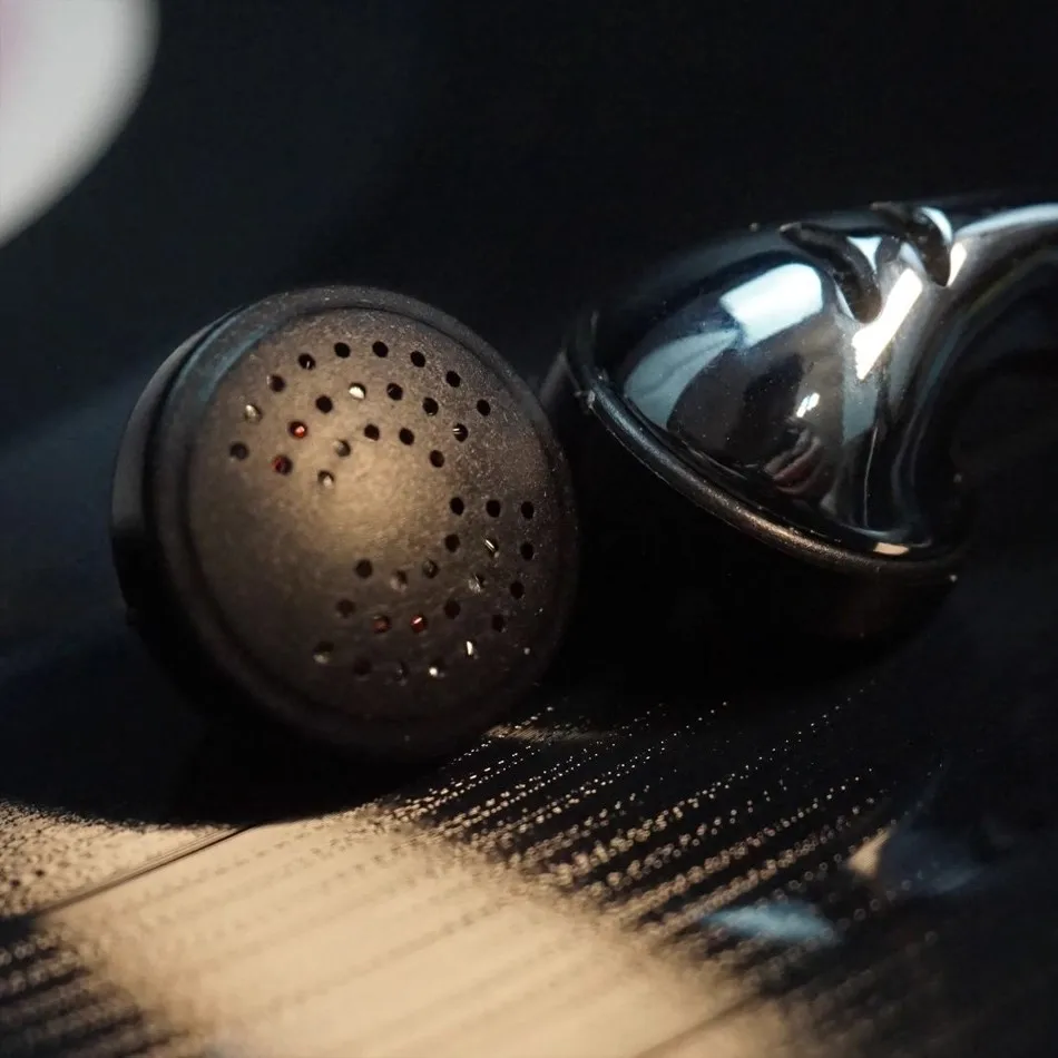 Venture Electronics MONK SMplus flat-head earphone dynamic coil sleeping plug metal high definition microphone