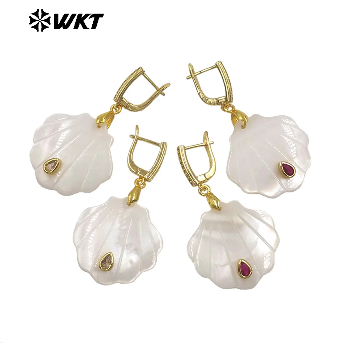 

WT-MPE180 Luxury Versatile Natural Shell Cubic Zircon Earrings With 18k Real Gold Plated For Friends Special Jewelry