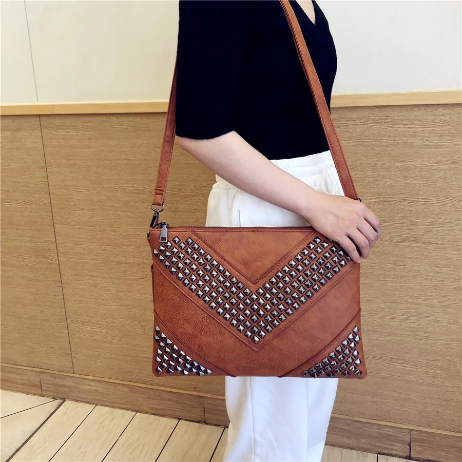 Fashion Rivet Day Clutches for women Shoulder Bags PU Leather Crossbody Bags Brand design Ladies Envelope Bags clutch purse