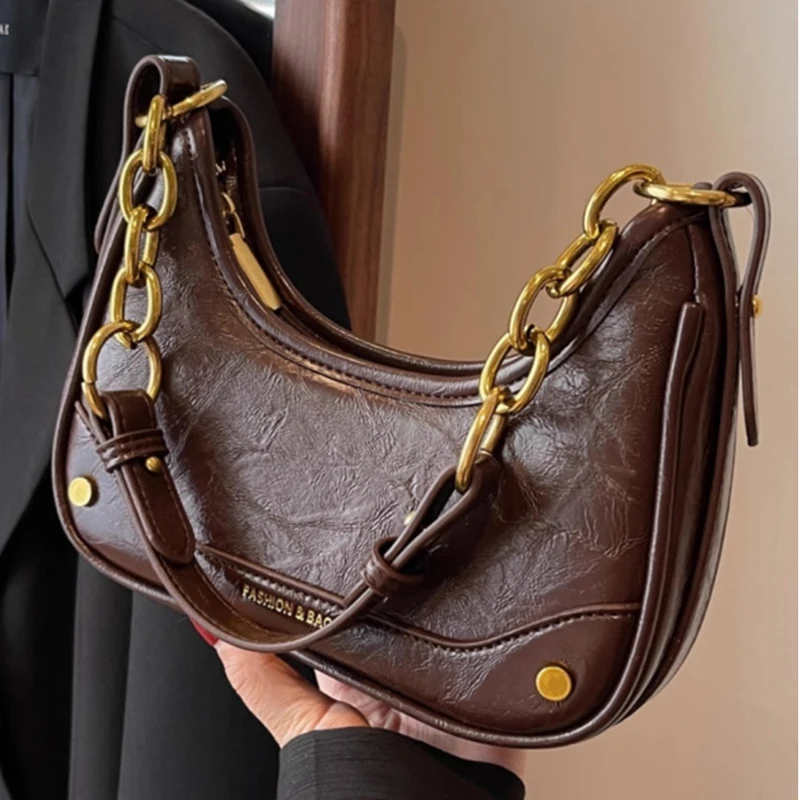 High-End Women's Retro Crossbody Handbag New Style Niche Single Shoulder Underarm Crescent Bag Versatile Fashion Accessory