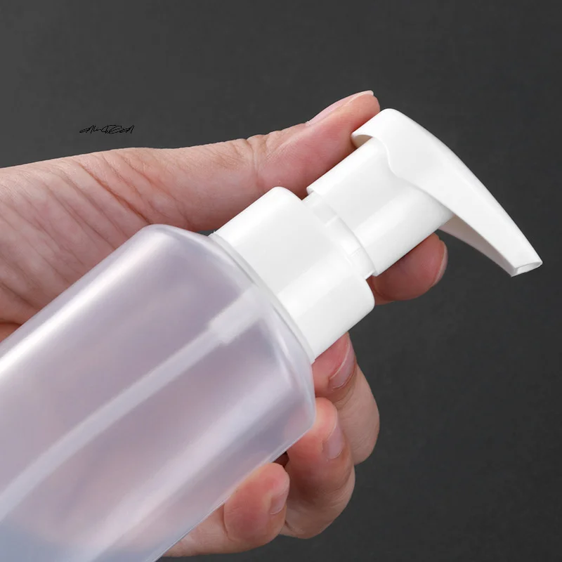 180ml Pomp Schuimende Fles Zeepdispenser Schuim Shampoo Lotion Schuim Maker Knijpfles voor Bad En Schoonheid