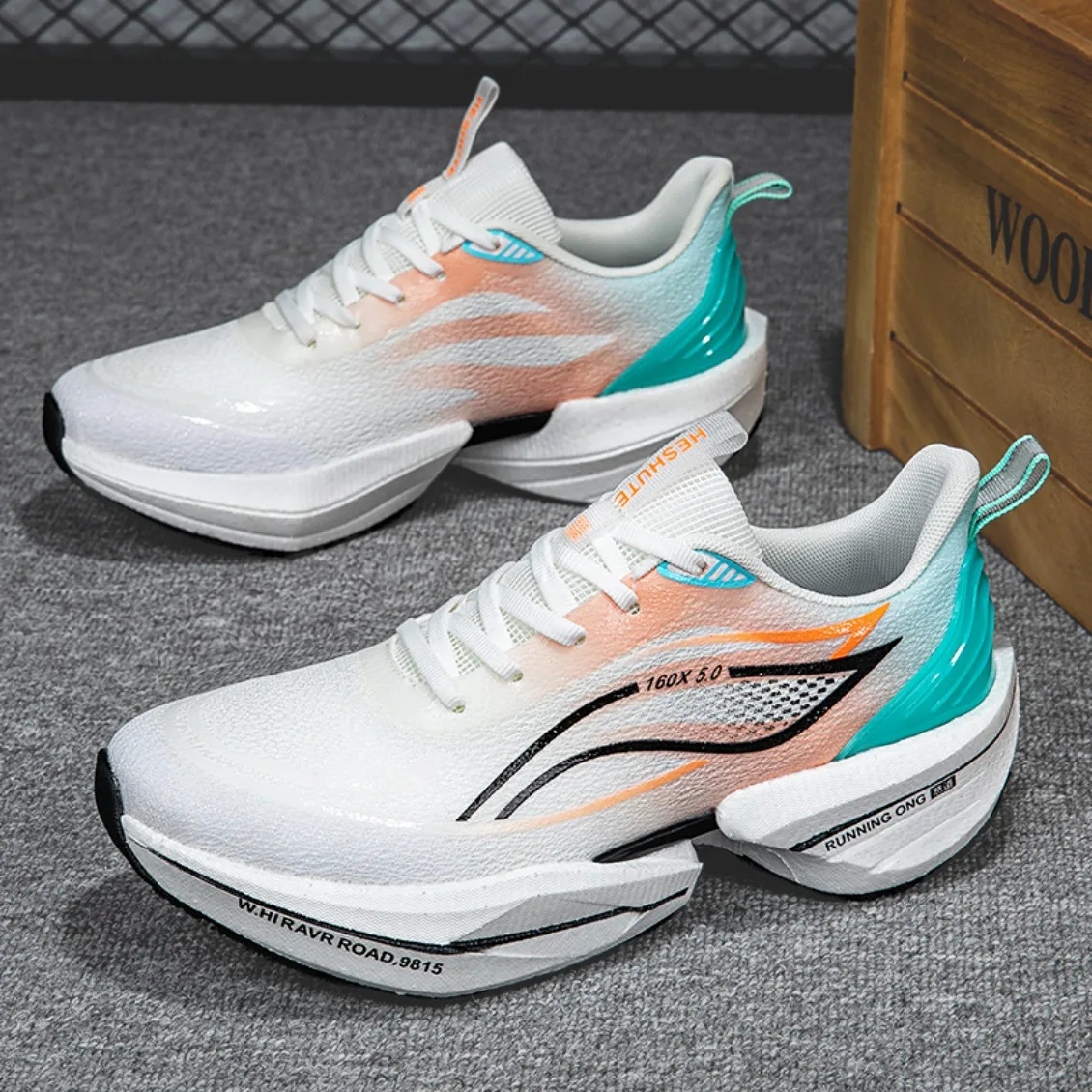 Unisex Running Shoes Carbon Plate Marathon Sports Breathable Lightweight Athletic Sneakers Men's Women's Comfy Nonslip Shoes