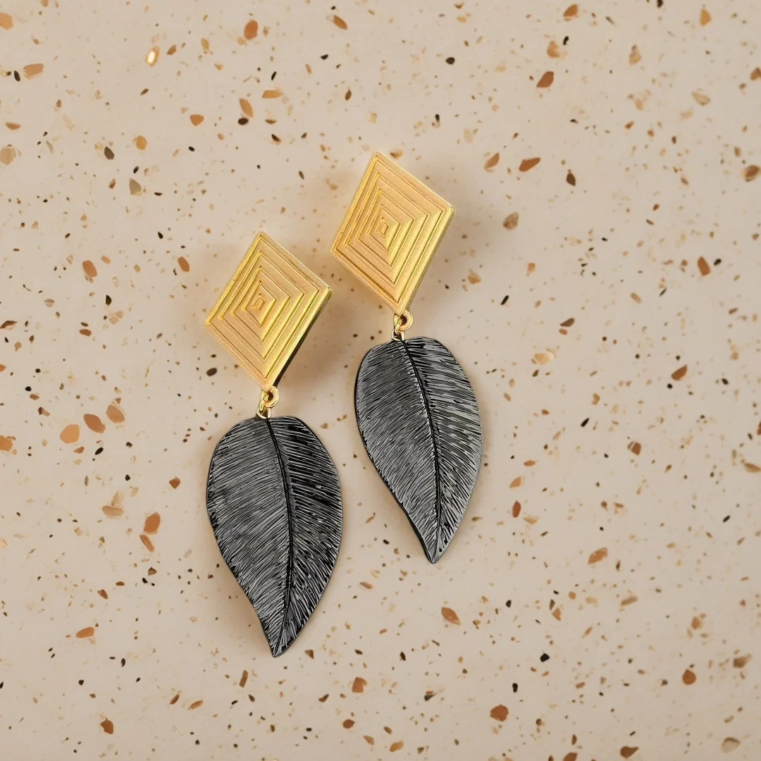 Yuri Ailey Vintage Geometric Square Leaf Clip Earrings No Piercing Gold Black Teardrop Ear Clips Minimalist Ladies Party Jewelry