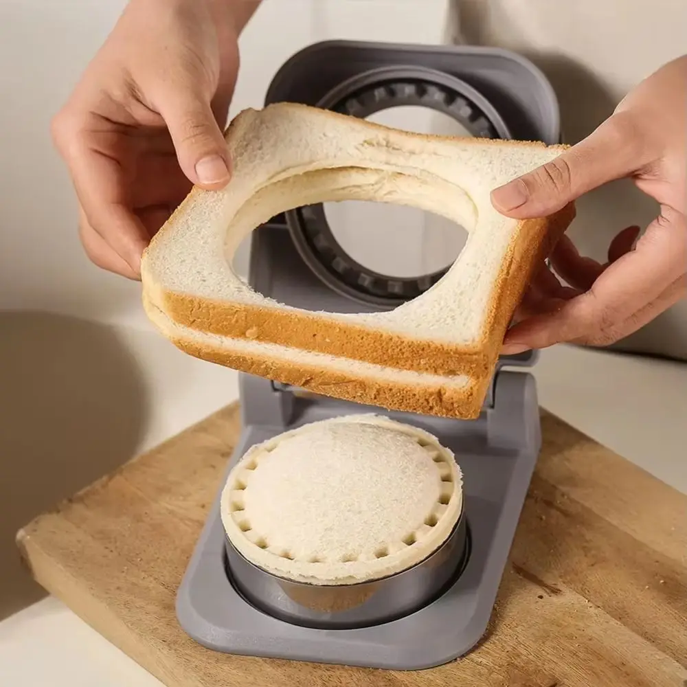 Stainless Steel Sandwich Cutter Round Shape Flip Design Sandwich Sealer Non-Stick Leak-Proof Pocket Bread Mold Toast Bread Decor