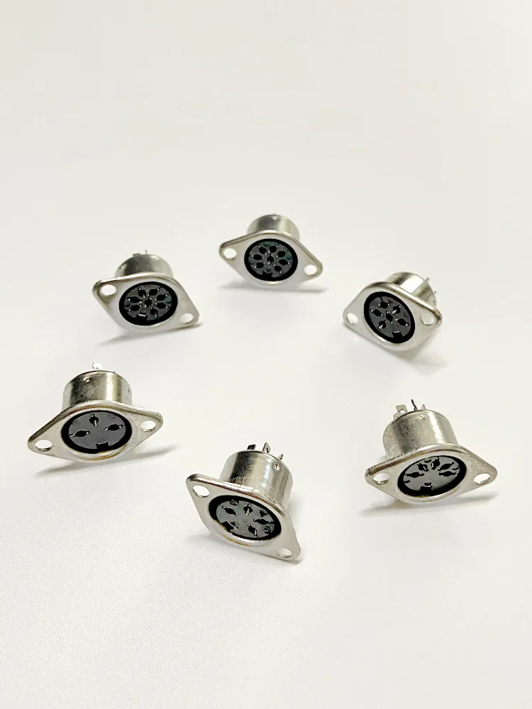 Large DIN Socket Signal Transmission Connector 3P-8P Terminal DIN Direct Current Power Socket with Installation Hole