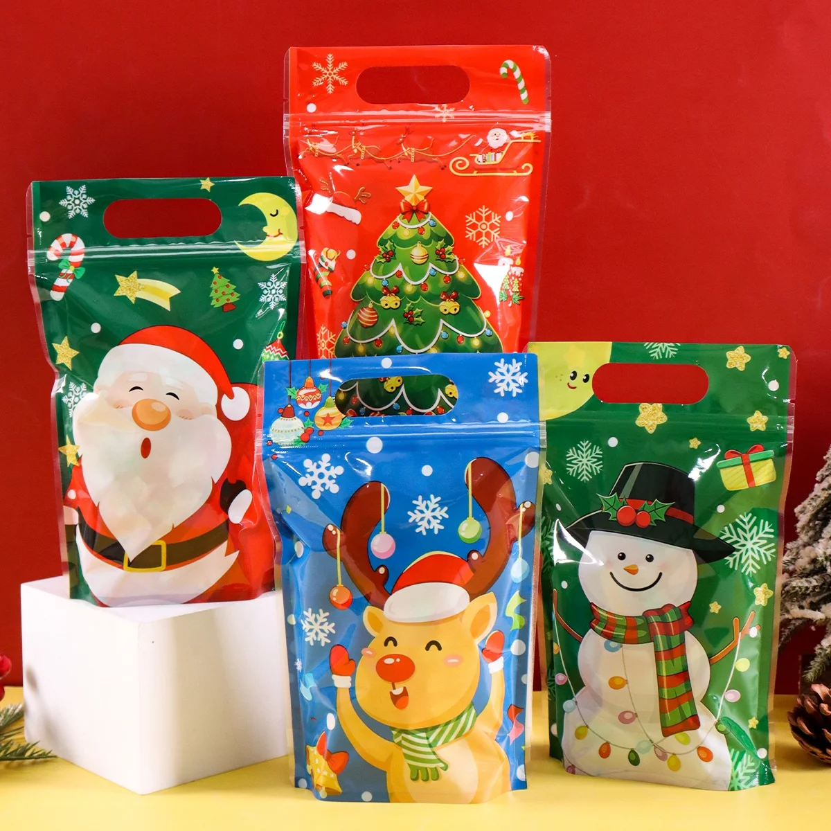 10/20 Stück Weihnachtsgeschenktüten mit Weihnachtsmann- und Schneemann-Design, stehende Süßigkeitentüten, festliche Dekorationen für Zuhause 2026