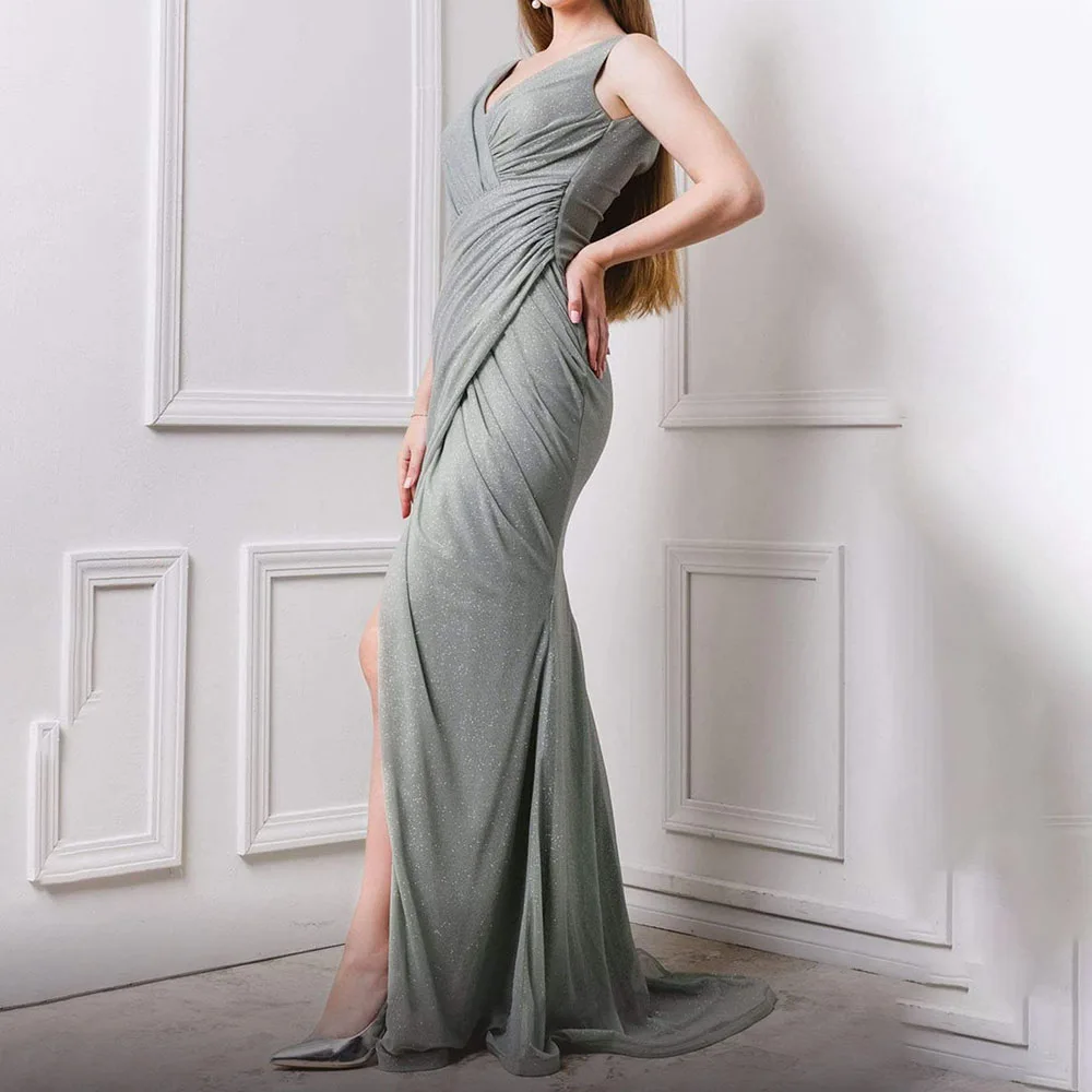 

A-Line Simple Tulle Bridemaid Dress V Neck Sleeveless Straps Draped High Slit Floor Length Sweep Train