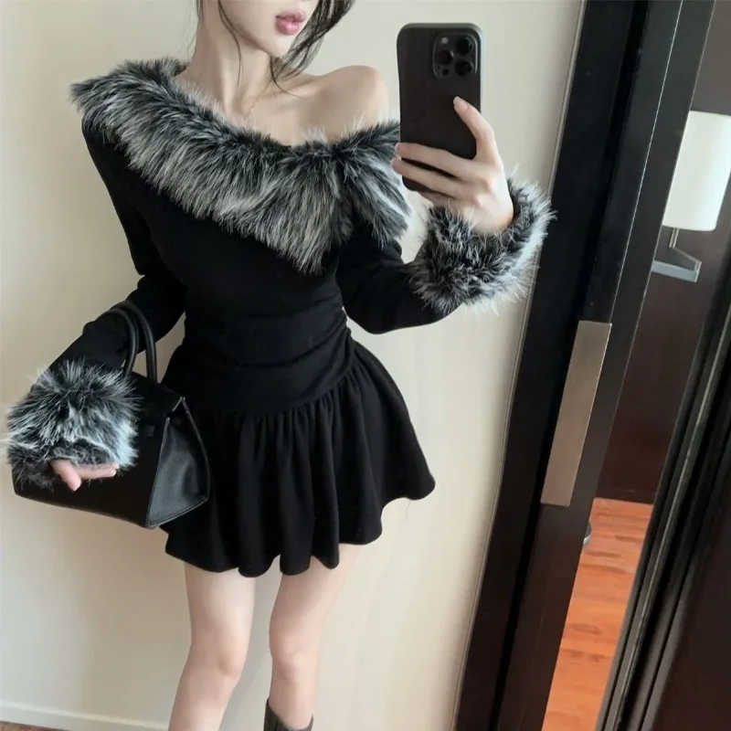 Maillard's Fur Collar Off-the-shoulder Dress Women in Autumn Winter Pure and Sexy One-shoulder Pleated Skirt with Cinched Waist