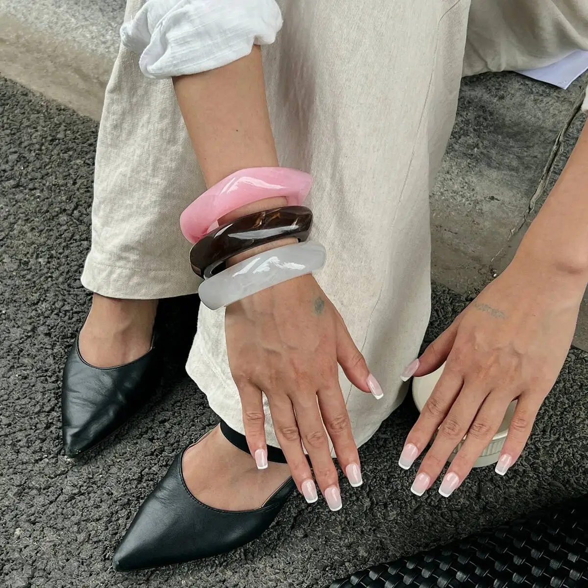 KunJoe 3 أنماط العصرية غير النظامية الاكريليك الراتنج سميكة الإسورة سوار للنساء الإبداعية هندسية واسعة الإسورة اكسسوارات اليد