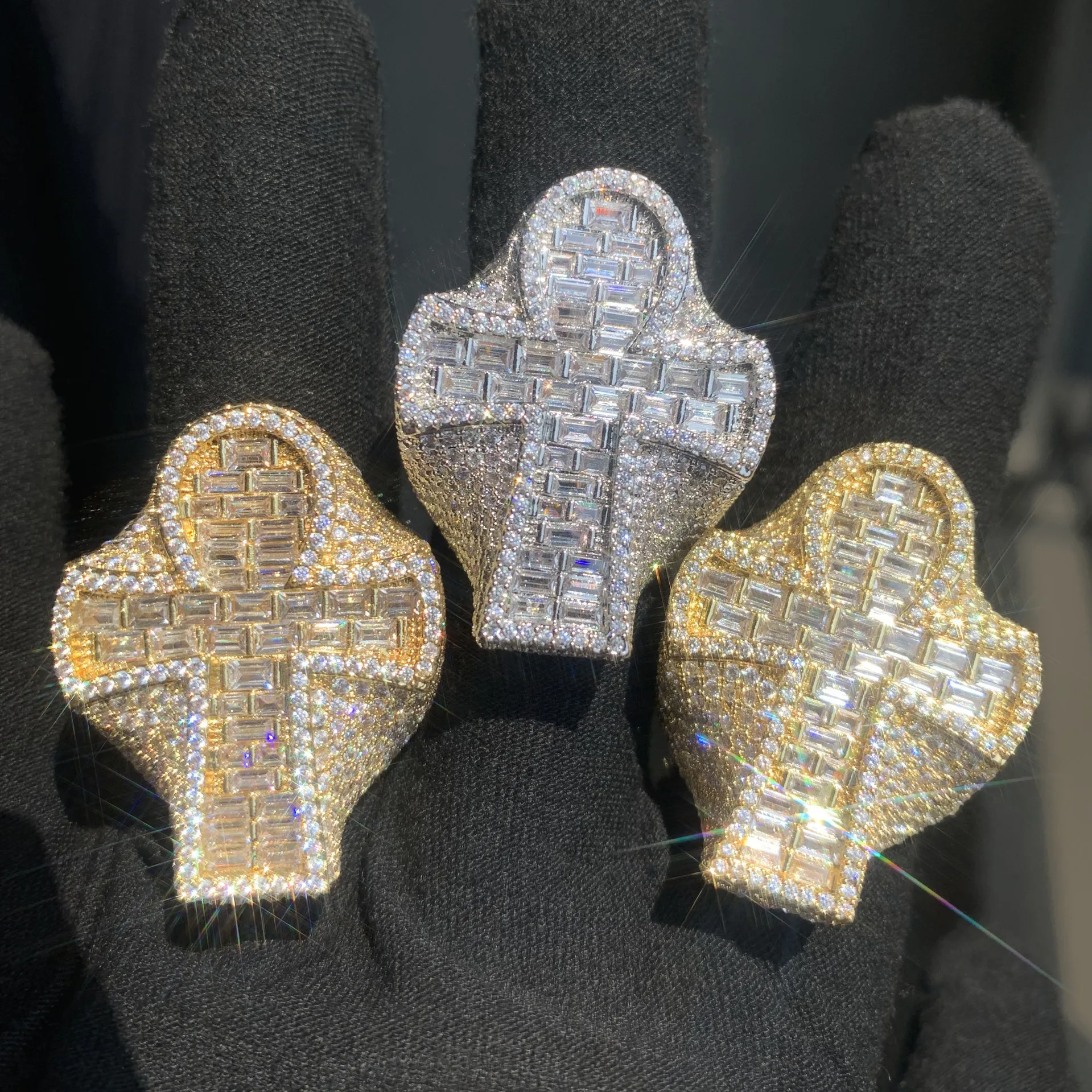 

New Hip Hop Cross Ring Shining Ice Round T-shaped Cubic Zirconia Luxury Men's and Women's Jewelry Party Gift