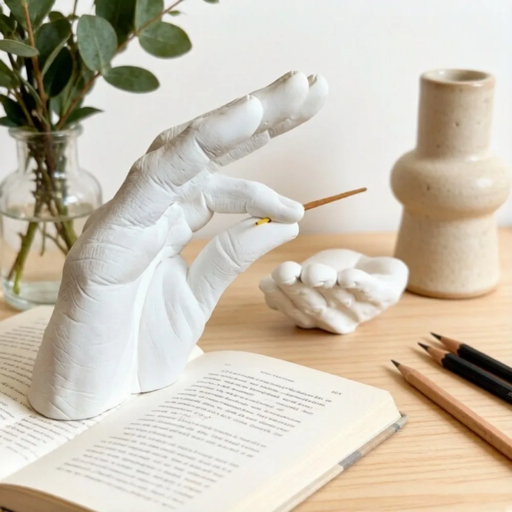 Practical Resin Palm Shape Incense Holder Simulated Quaint Palm Shape Stick Ash Catcher Decorative Gesture Ornament Spa