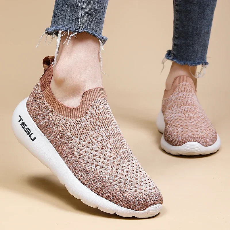 Men's summer popular couple 35-46 non-slip fly woven breathable casual sports shoes thick sole slip-on shoes factory direct sale