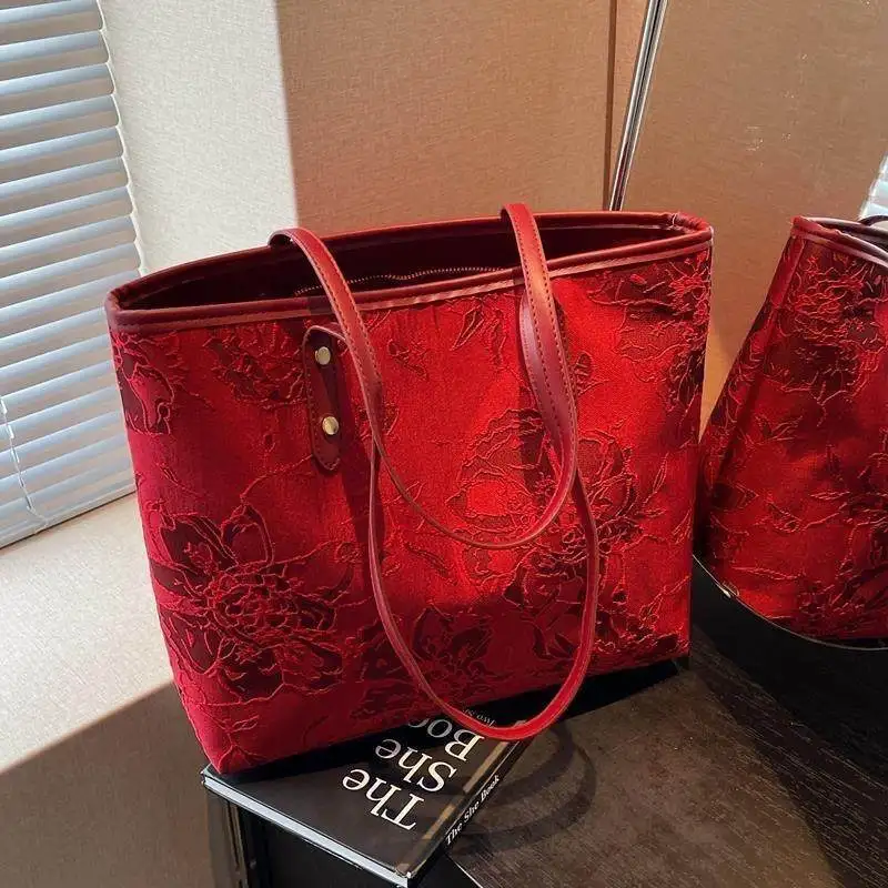 Red Large Capacity Bride Tote Bag Fashionable Women's Underarm Bag Stylish Casual Simplified Design No Brand Ladies Bag