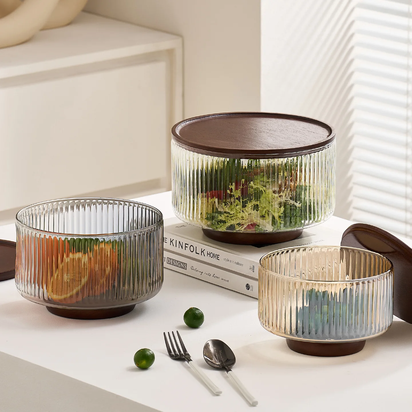 Large Capacity Glass Fruit Bowl White Salad Plate Vertical Stripes Living Room Decorative Welcome Guest Serving Bowl
