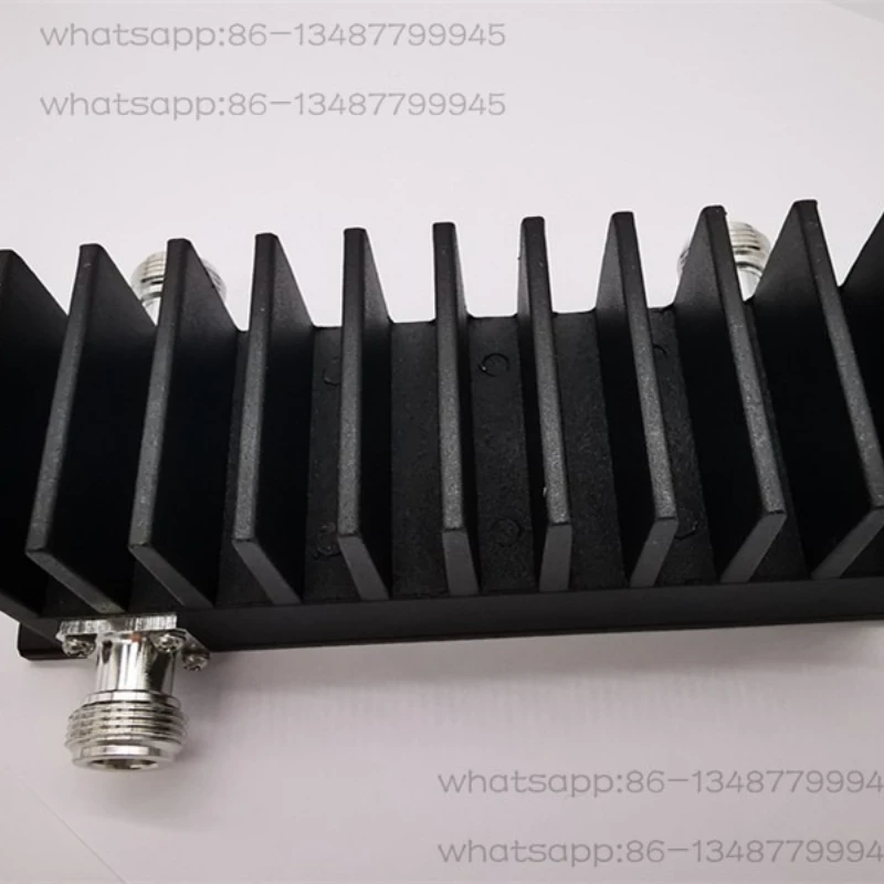 

Комбайн одинаковой частоты 400–470 МГц, мост 3 дБ два входа и один выход, внутренняя головка N, два в одном, N-гнездо