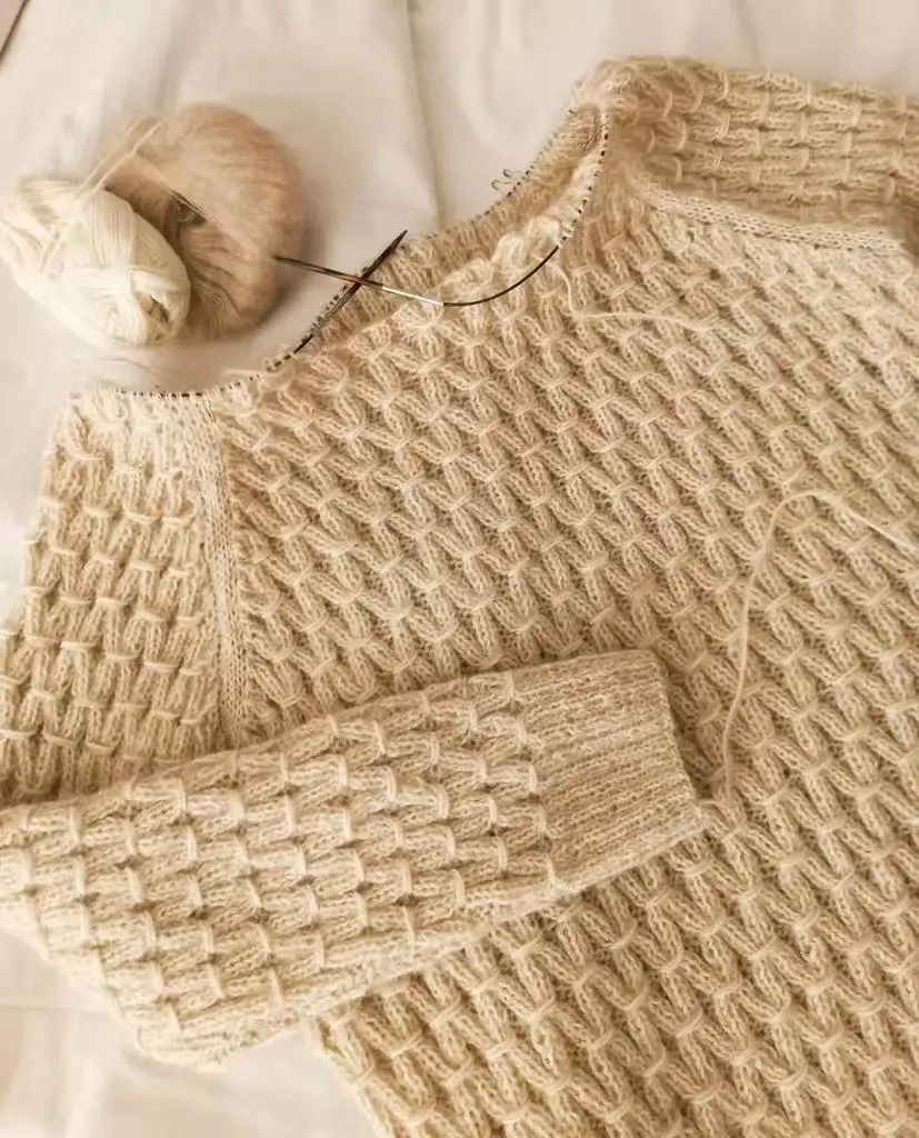 Women's round neck wool textured solid color loose wool top hand woven warm and soft, customizable autumn new style