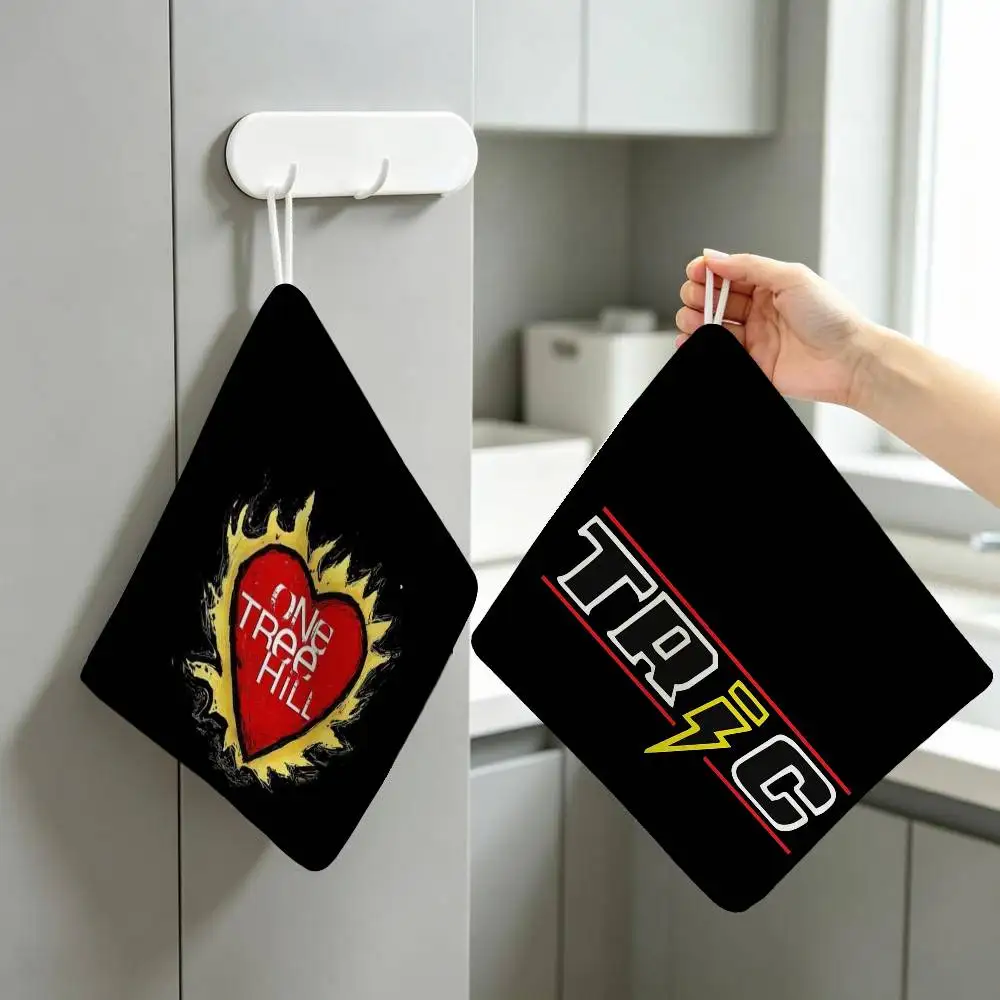 Flame Heart Polyester Cotton One Tree Hill Daily Towel Hanging Kitchen Hand Wiping Cloth Durable for Whole House Use