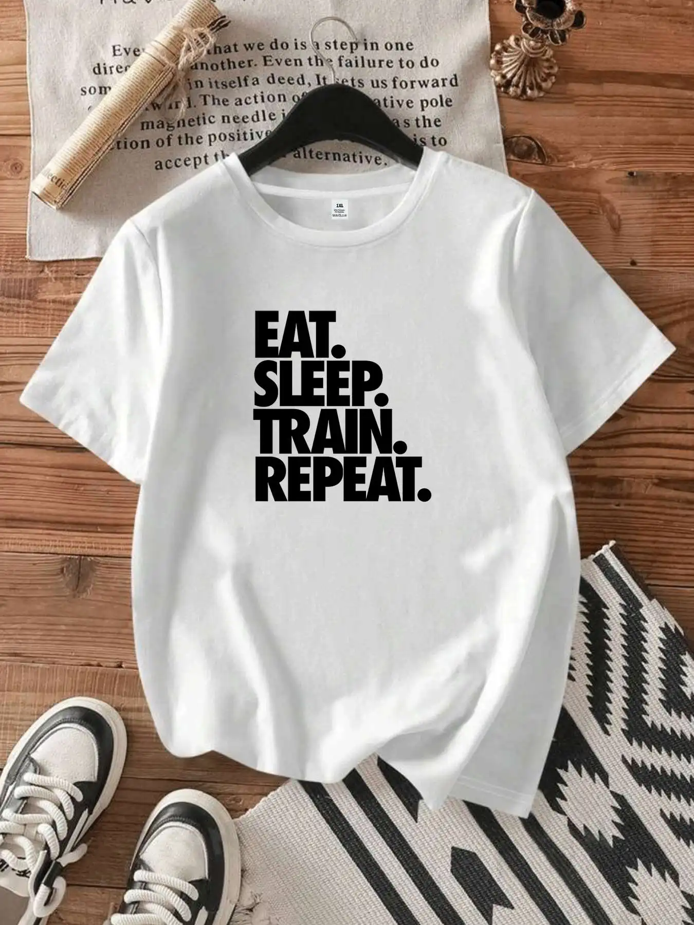 

【1023213】Женская футболка больших размеров с круглым вырезом и короткими рукавами, эластичными полурукавами и модными принтами