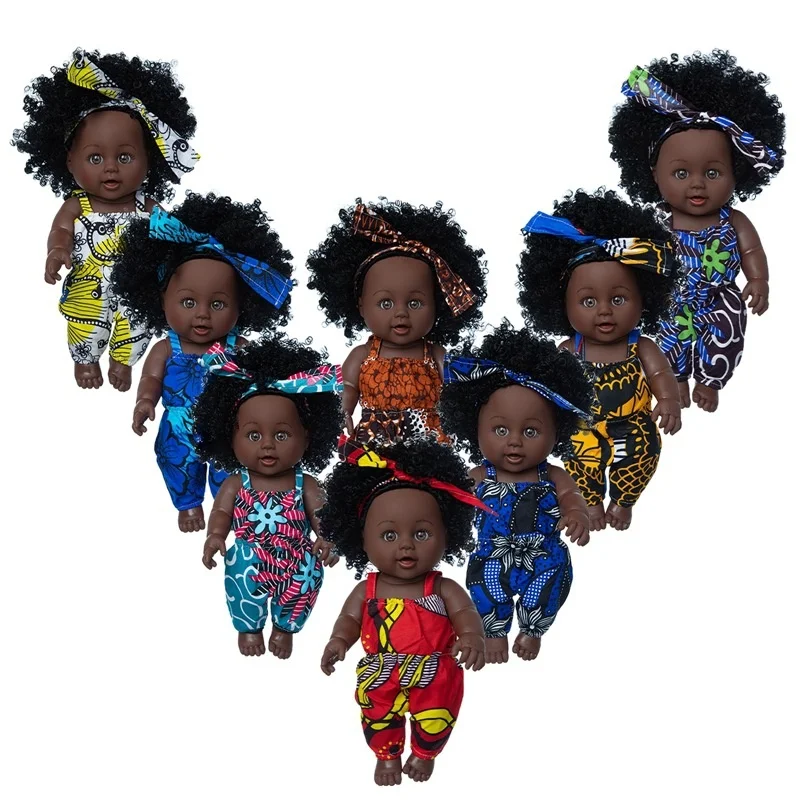 

12-дюймовая реалистичная кукла-младенец афроамериканка с кудрявыми черными волосами, в синем цветочном комбинезоне, игрушка для ролевых игр, подарок на день рождения для детей, игрушка для развития материнских навыков