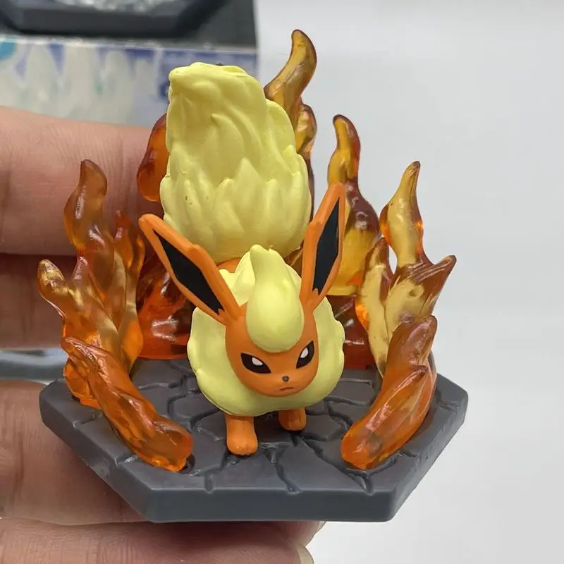 منتج جديد متوفر: مهارة المشهد معركة 7 صندوق أعمى النار مقابل Ice Eevee تسعة الذيل سطح المكتب زخرفة مهرجان هدية لصديق