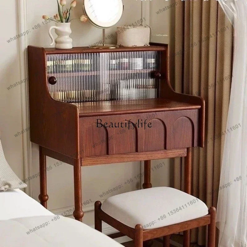 

02French medieval small retro style dressing table solid wood dressing table