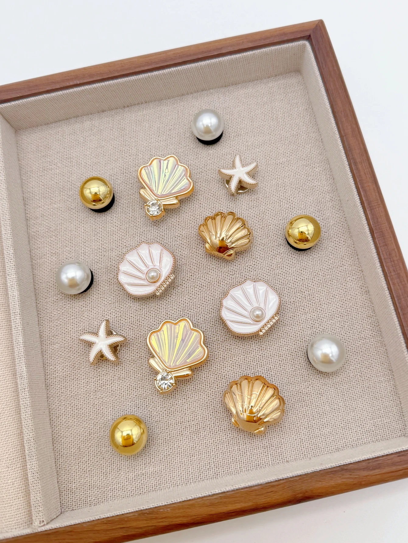 14 Pieces of Golden Shell Shoes Decorative DIY Casual Accessories - Fun and Multi-functional Personalized Shoe Design Method image 2