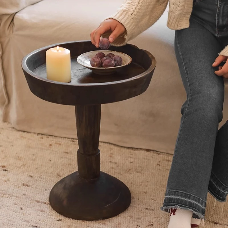 

‌ Журнальный столик ваби-саби, боковой столик из массива дерева, акцентный столик для гостиной, современный органический декор, круглый пуфик ручной работы