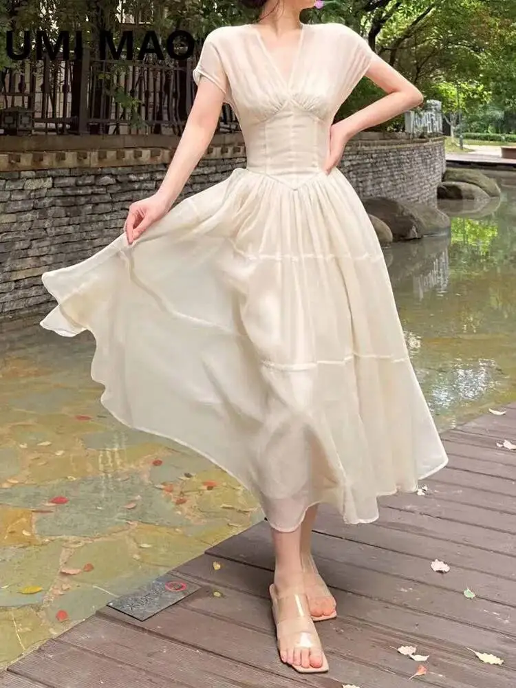 

UMI MAO Французское длинное платье Elegant Yufu Flower Shadow Fairy Summer Waist V-образным вырезом Высококачественные тонкие платья для перерыва на чай Femme