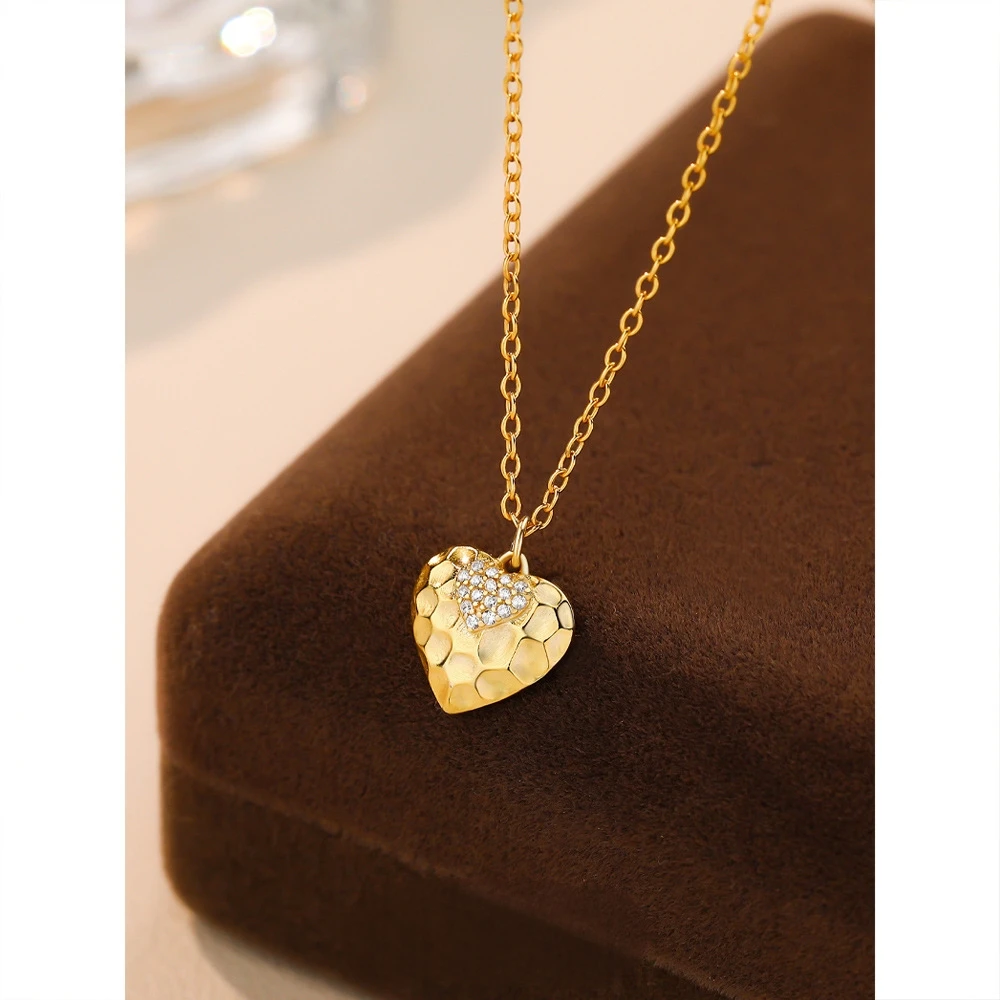 

Dawn's Jewel S925 Sterling Silver Heart Texture Necklace Female Micro Inlaid Zircon Pendant Personality Shaped Clavicle Chain