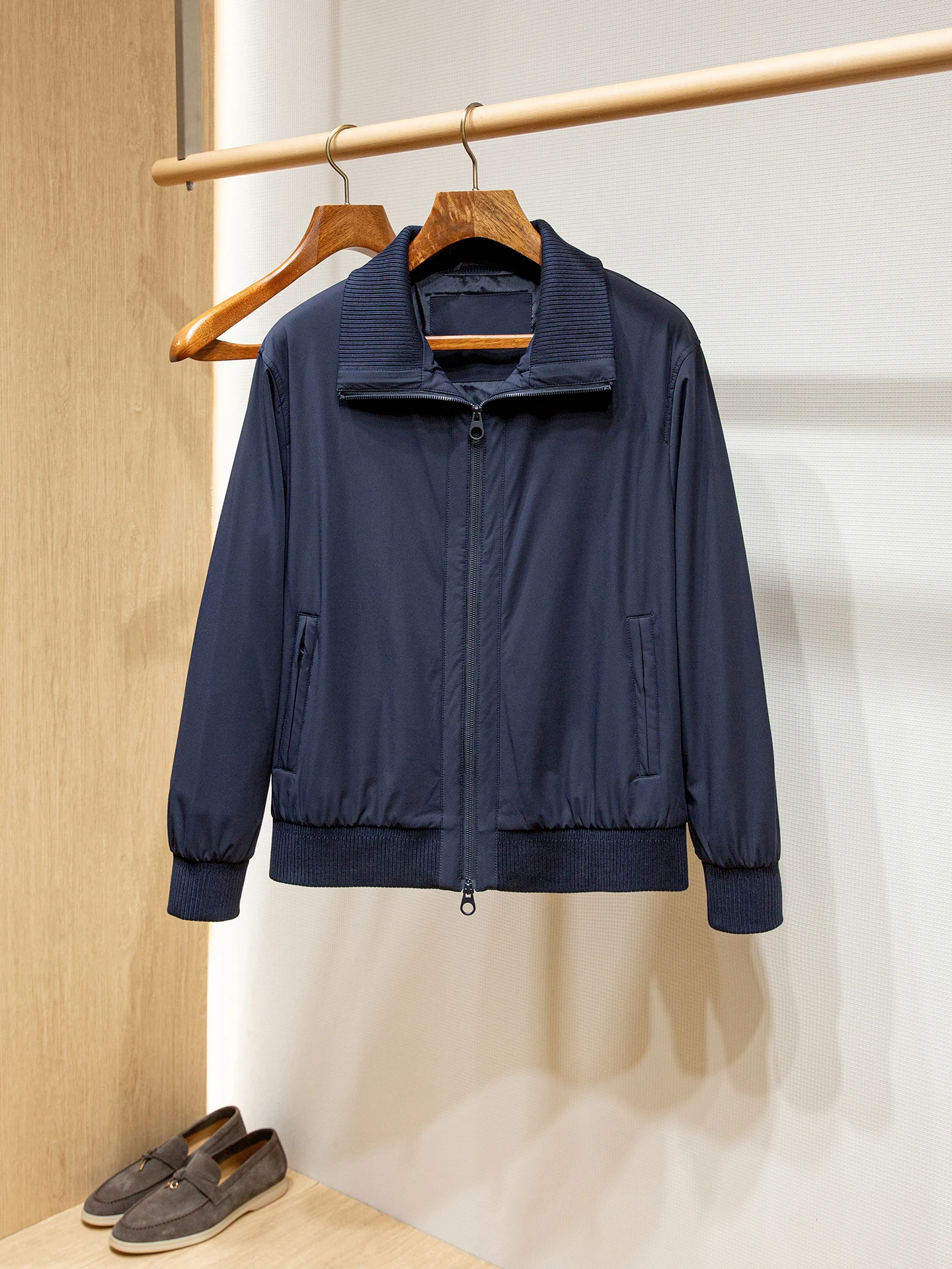 

Легкая модная мужская хлопковая куртка Jaet с шелковым наполнителем подходит для сна Warmth Long Sve Pure Color BOOM SOLO