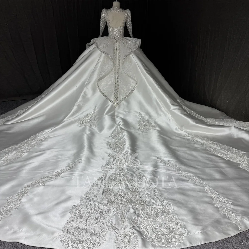 Robe de mariée de luxe à col en v, manches longues, broderie de perles, paillettes de cristal, lacets dans le dos, personnalisable
